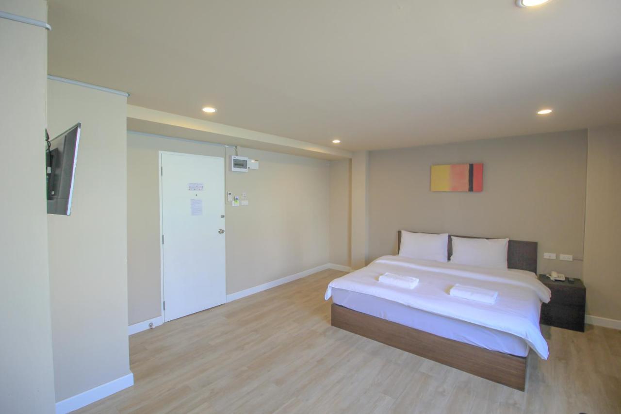 The Sea Bangsaen Hotel מראה חיצוני תמונה